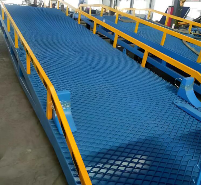 新蔡移动式液压登车桥